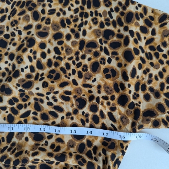 Babaton Wallace Cheetah Print Short Sleeve Lined Mini Wrap Dress Amber Blk- sz S - Picture 10 of 11